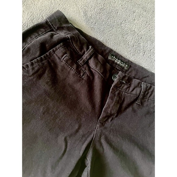 Aeropostale Flat Front Black Style Pants Size 6 Short Lightly Worn - Picture 3 of 7